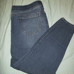 Womens Torrid Pull on Jeans